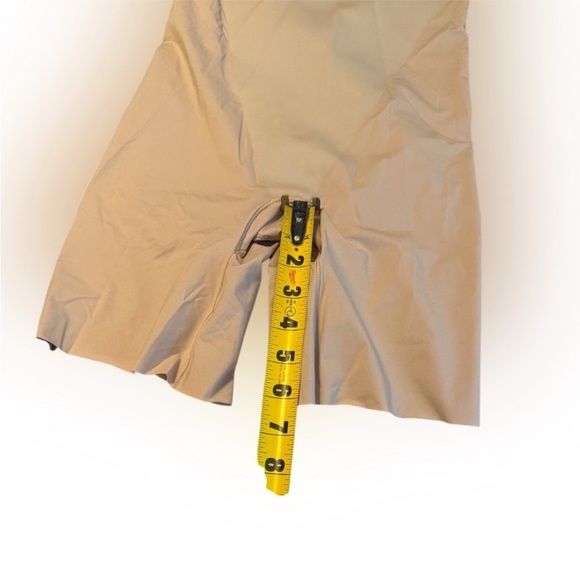 Spanx Shapewear Shorts | High Waist Thinstincts | Size L - Picture 7 of 8